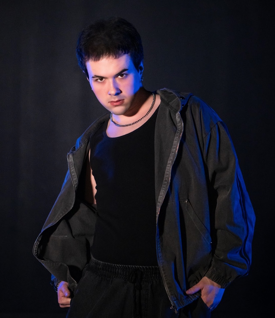  Viktor
